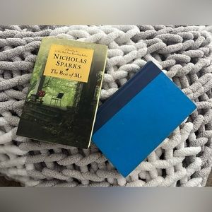 Nicholas Sparks Books - The Lucky One and The Best of Me